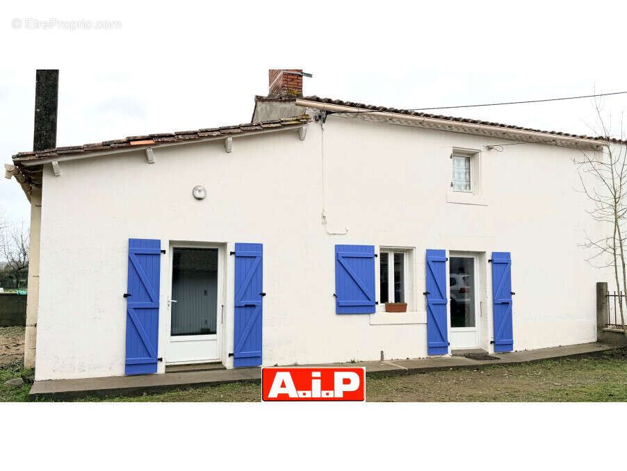 Maison à SAINT-MAURICE-LE-GIRARD