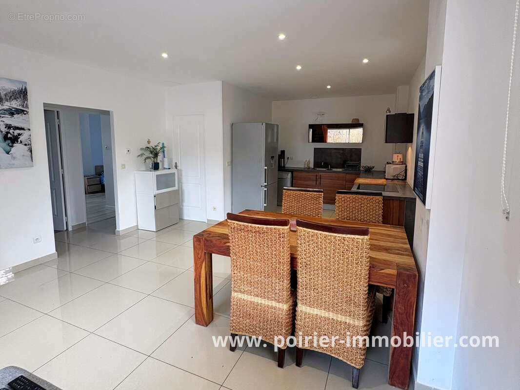 Appartement à DOUVAINE