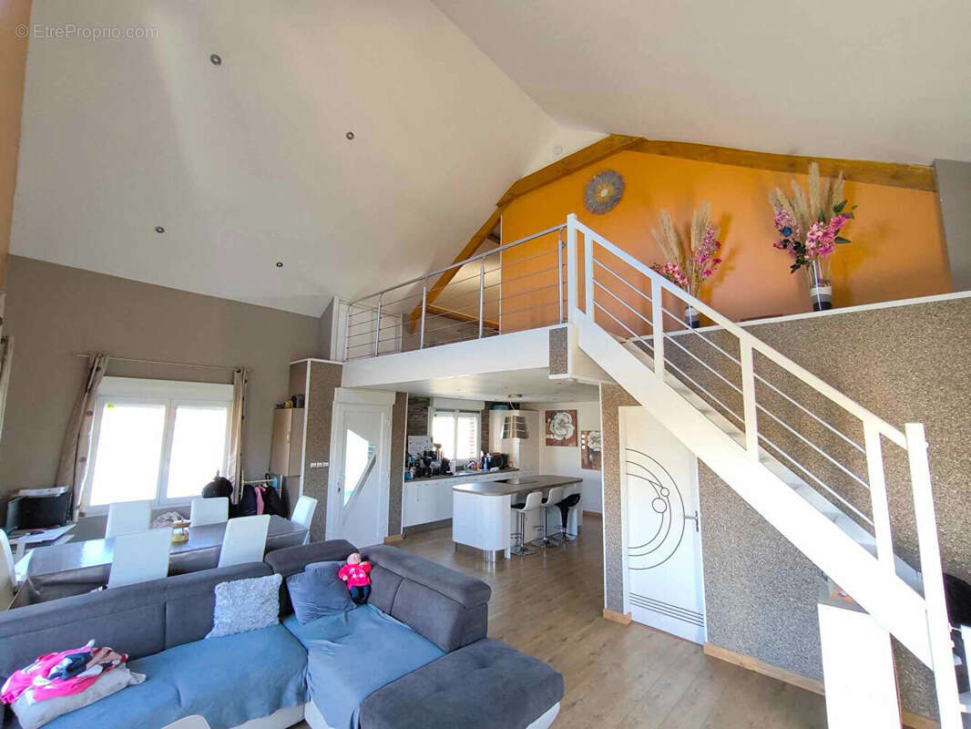 Maison à BRUAY-SUR-L&#039;ESCAUT