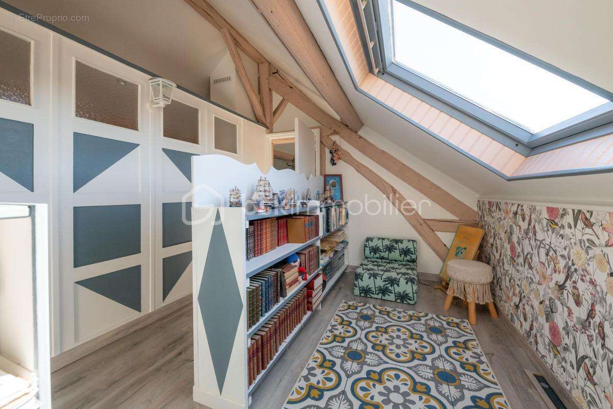 Maison à VILLEBOUGIS