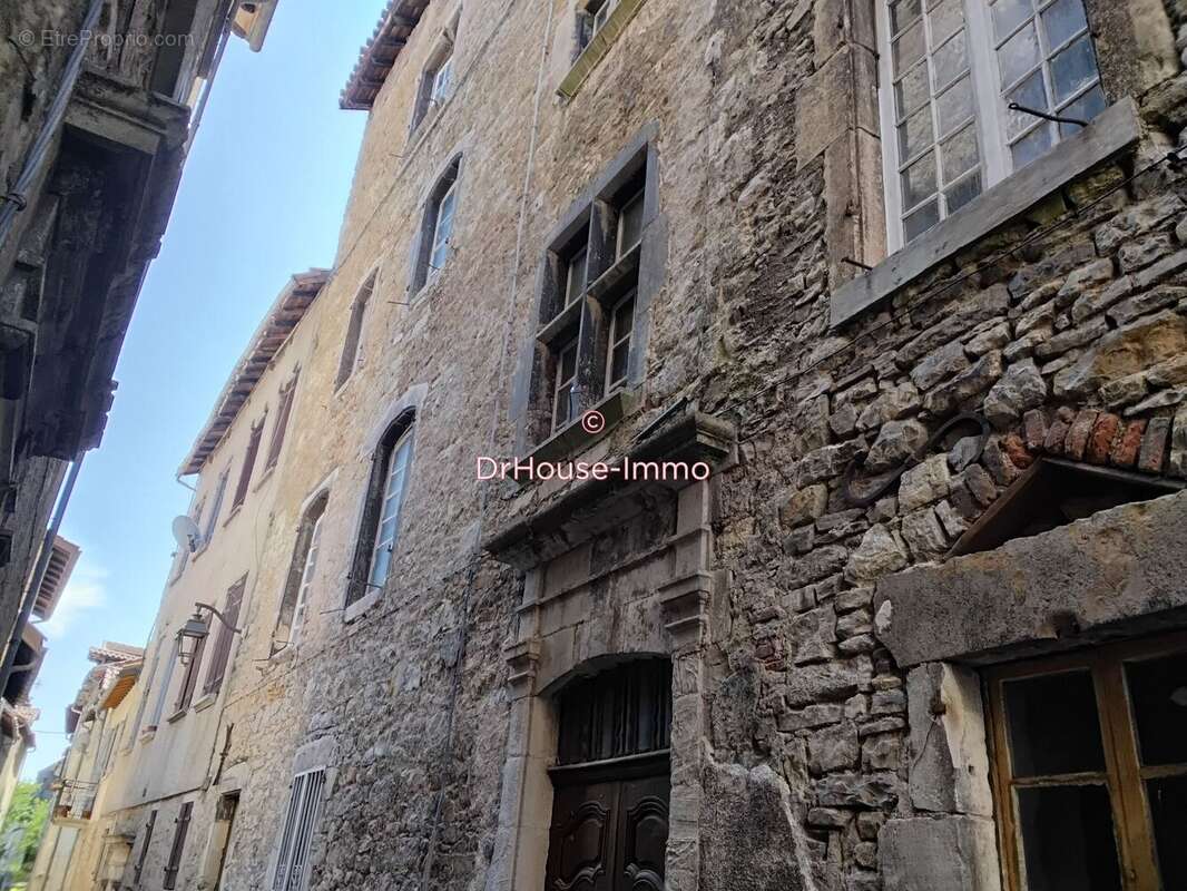 Appartement 420 m² à Villefranche-De-Rouergue  - photo 11