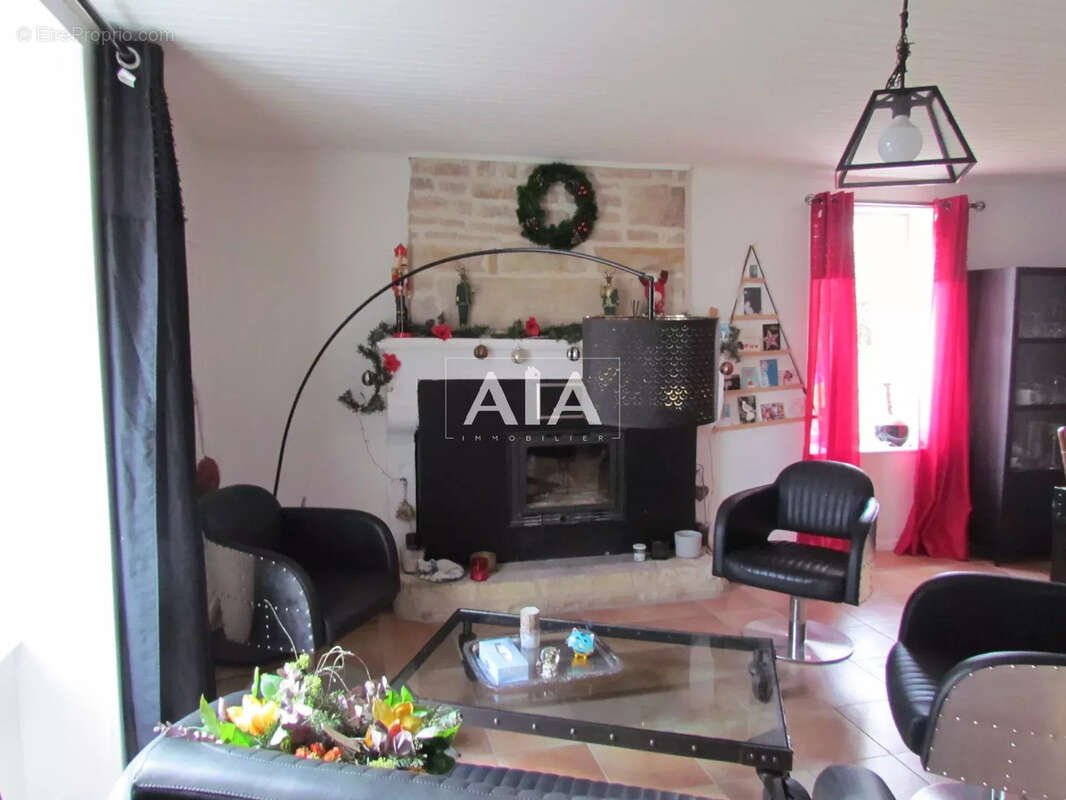 Appartement à SAINT-FRAIGNE