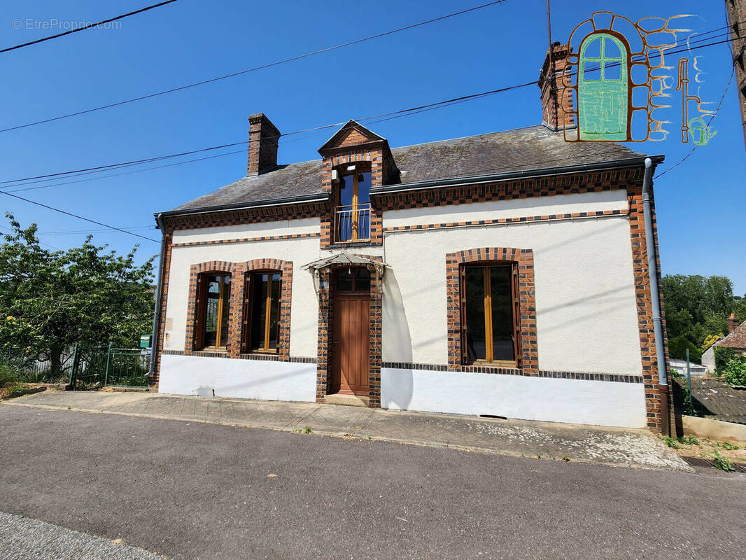 Maison à CORMENON