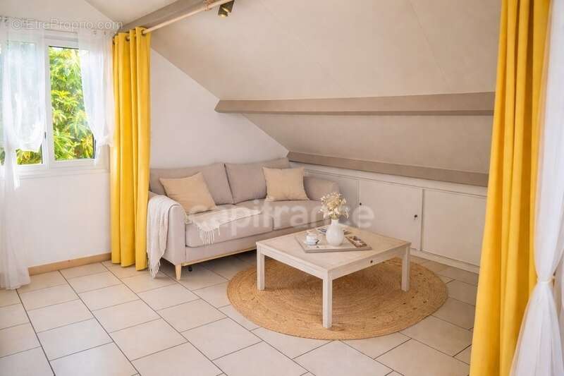 Maison à SAINT-LEU