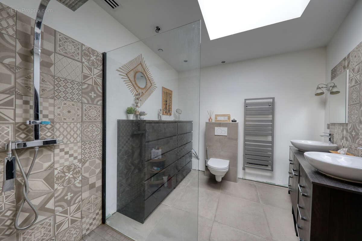 Maison à CIVRIEUX-D&#039;AZERGUES