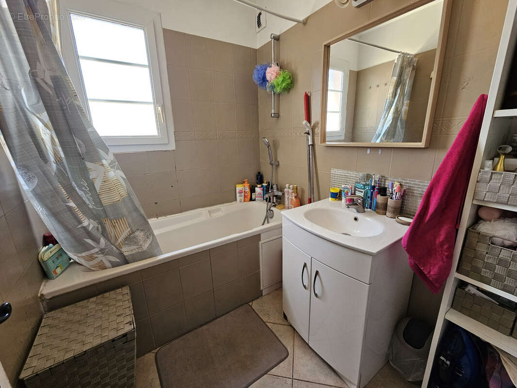 Appartement à VITROLLES