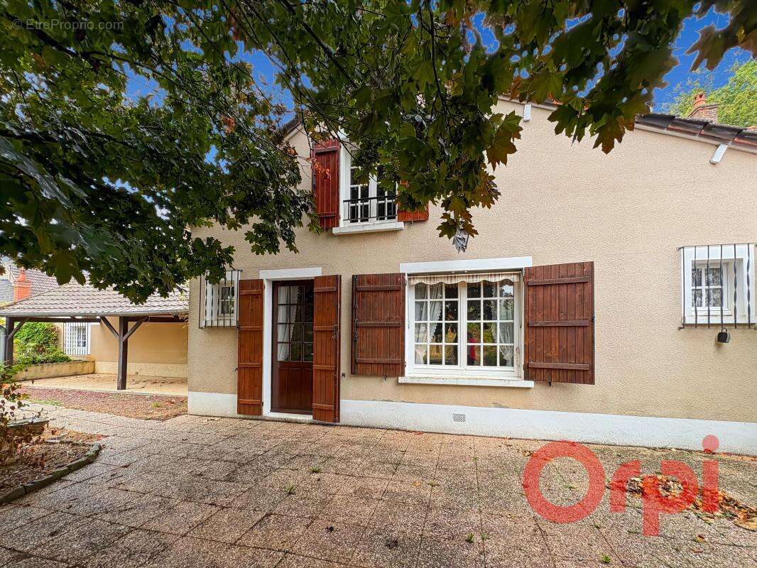 Maison à GERMIGNY-L'EXEMPT