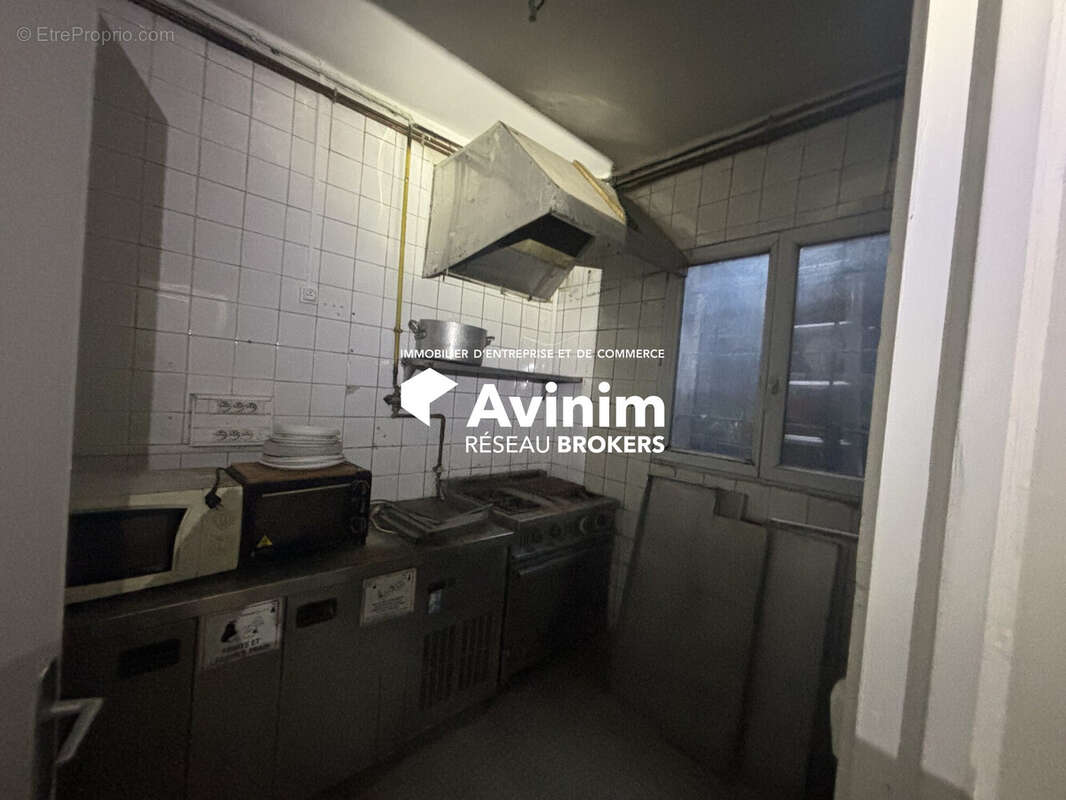 Commerce à PARIS-11E