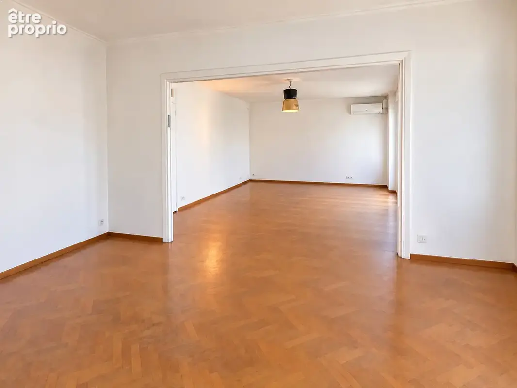 Appartement / cabinet professionel cœur 8ème prado - photo 2