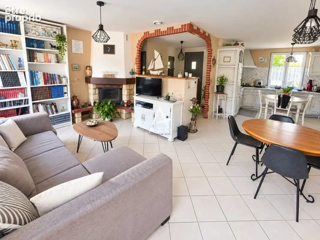 Maison 7 pièces 107 m² à vendre à La Bruffiere (85530) - photo 2
