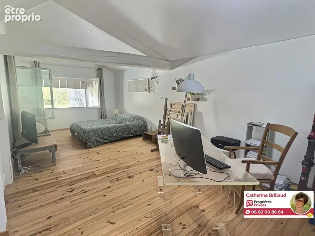 Maison Maille 6 pièce(s) 190 m2 environ - photo 13