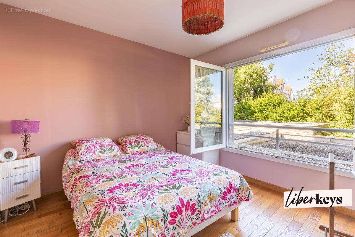 Appartement à SAINT-SEBASTIEN-SUR-LOIRE