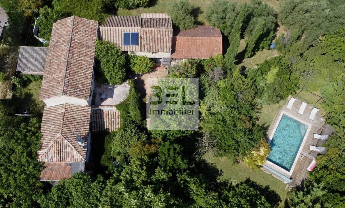 Maison à UZES
