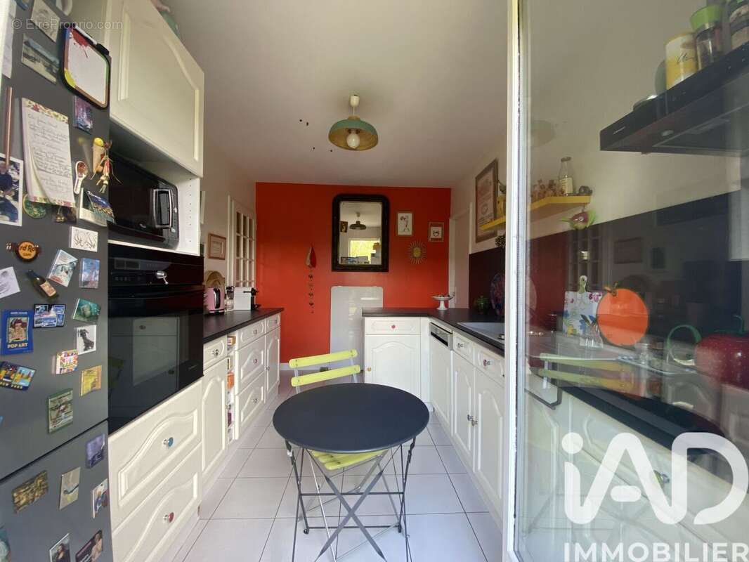 Maison 140 m² à Prunay-En-Yvelines  - photo 5