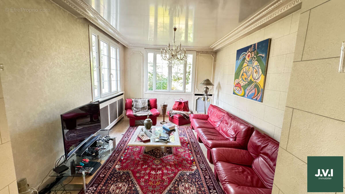 Maison à SAINT-GRATIEN