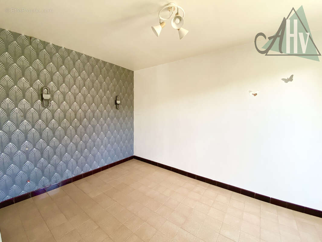 Maison à LOUAN-VILLEGRUIS-FONTAINE