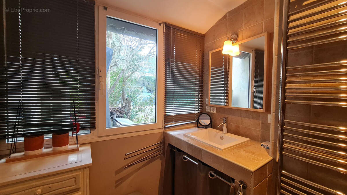 Maison à VILLENEUVE-LES-AVIGNON