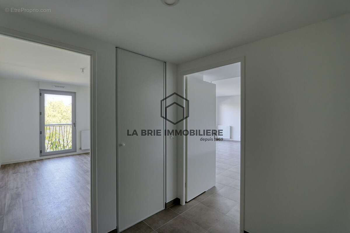 Appartement 50 m² à Chennevieres-Sur-Marne  - photo 4