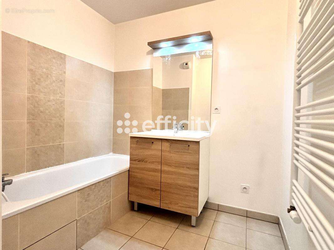 Appartement à SAINT-PRIEST