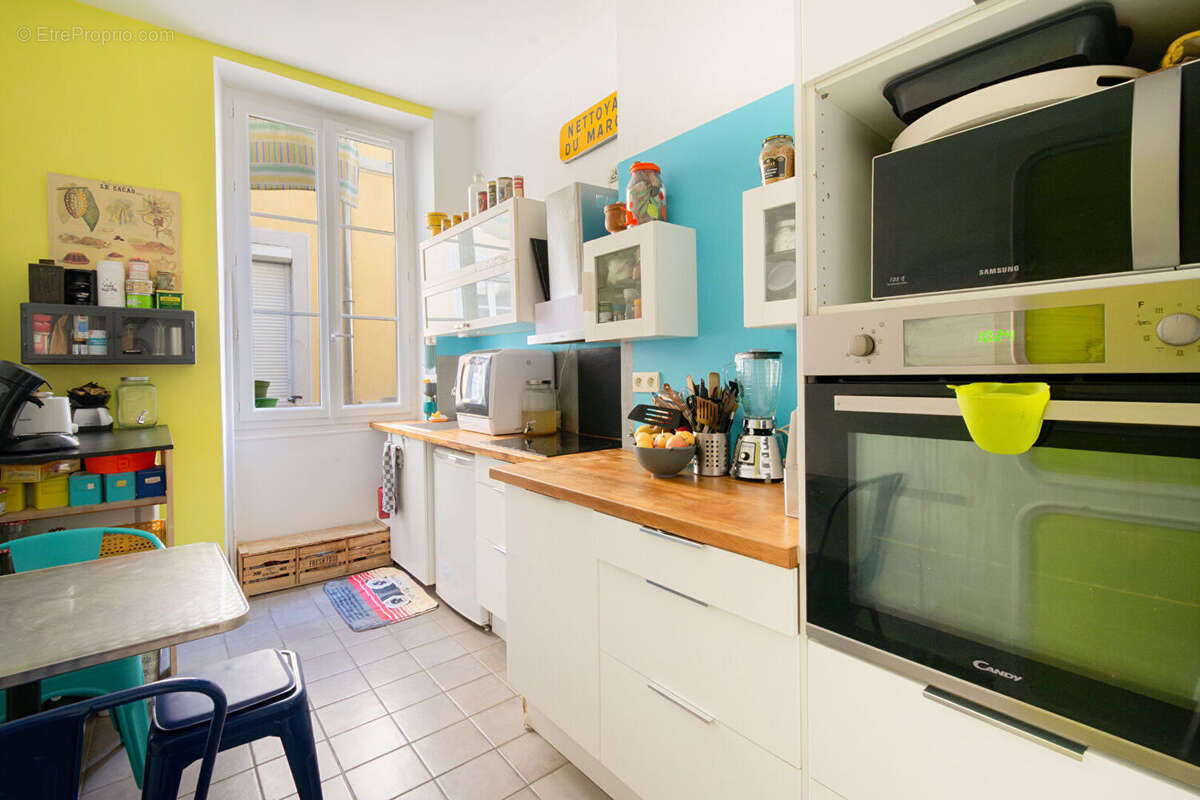 Appartement à MARSEILLE-2E