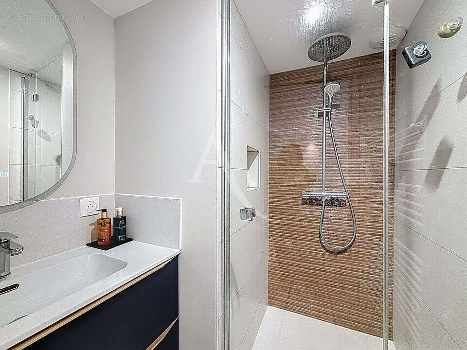 Maison à SAINT-BARTHELEMY-D'ANJOU