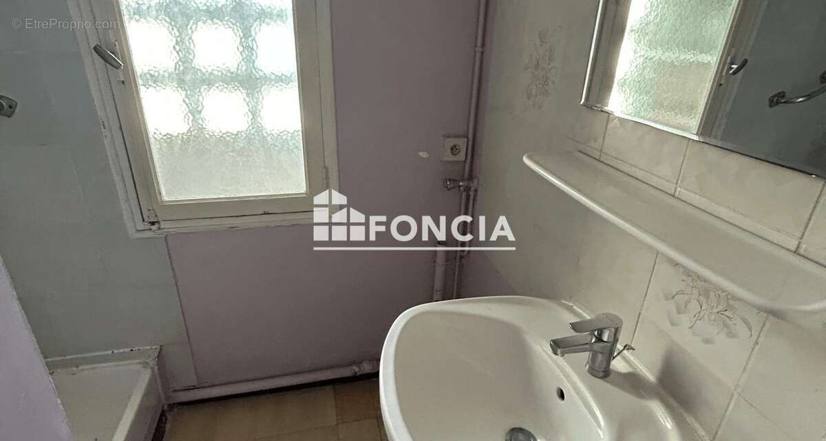 Appartement à MARSEILLE-8E