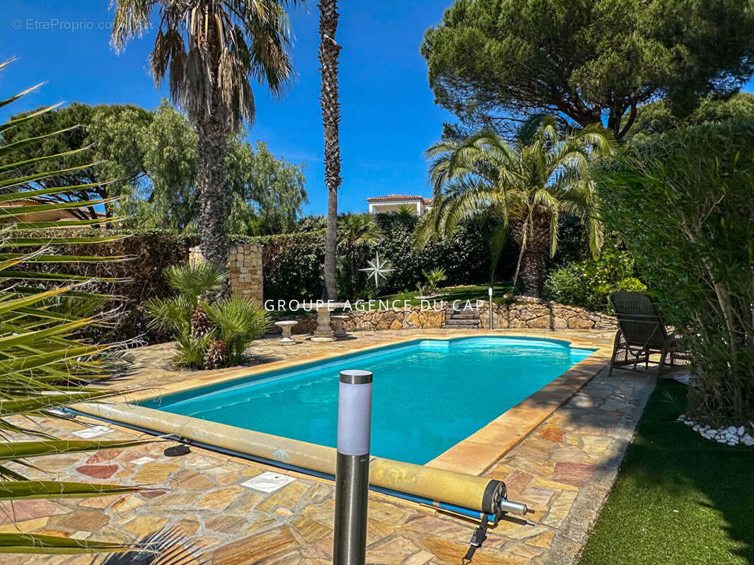 Maison à LES ISSAMBRES