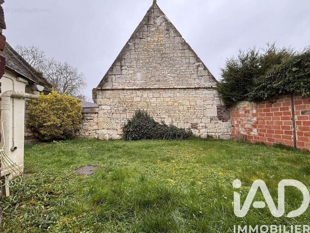 Photo 8 - Maison à LA NEUVILLE-ROY