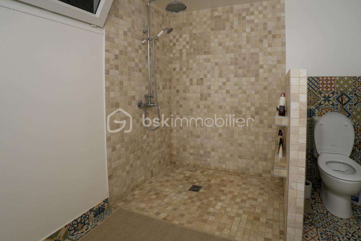 Maison à MONTEVRAIN