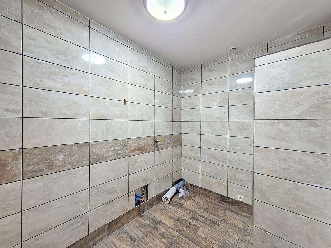 Appartement à LUNEL