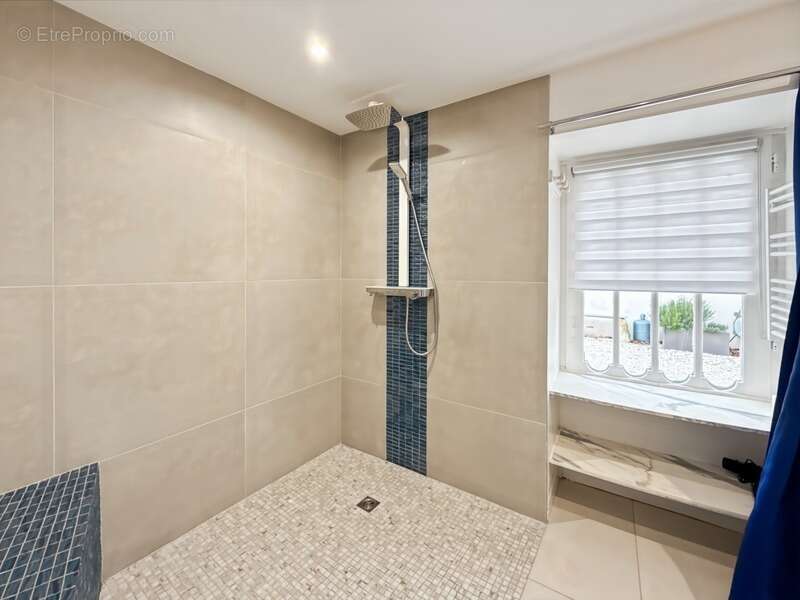 Maison à SAINT-SAUVEUR-D'AUNIS