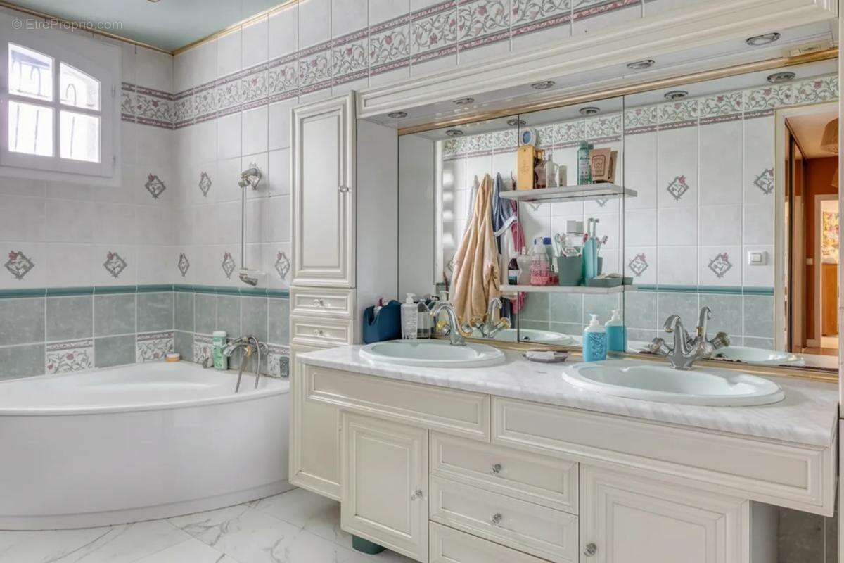 Maison à OCTEVILLE-SUR-MER