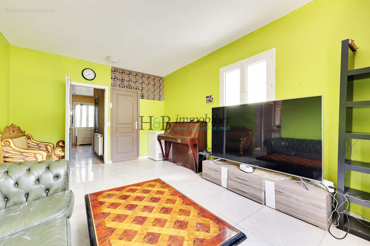 Rare à Noisy-le-Sec   Maison d’investissement de 381 m2 avec 13 espaces locatifs et fort potentiel de valorisa - photo 21