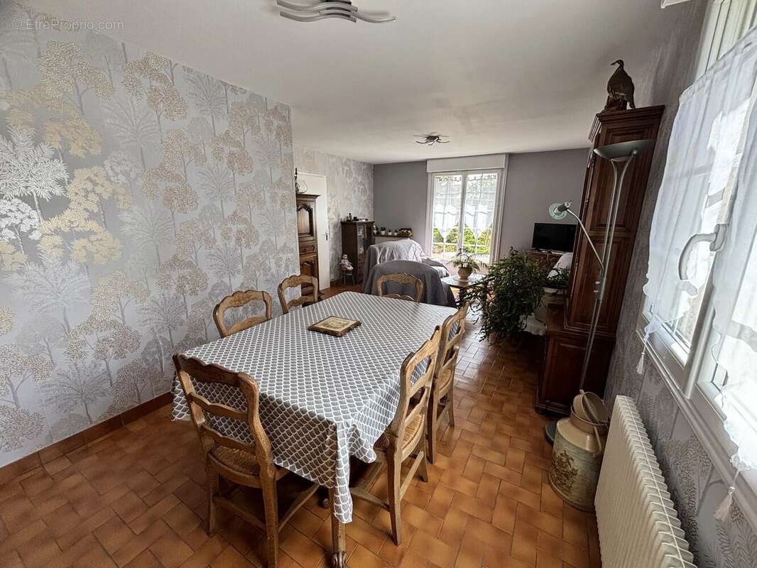 Maison à BERNAY