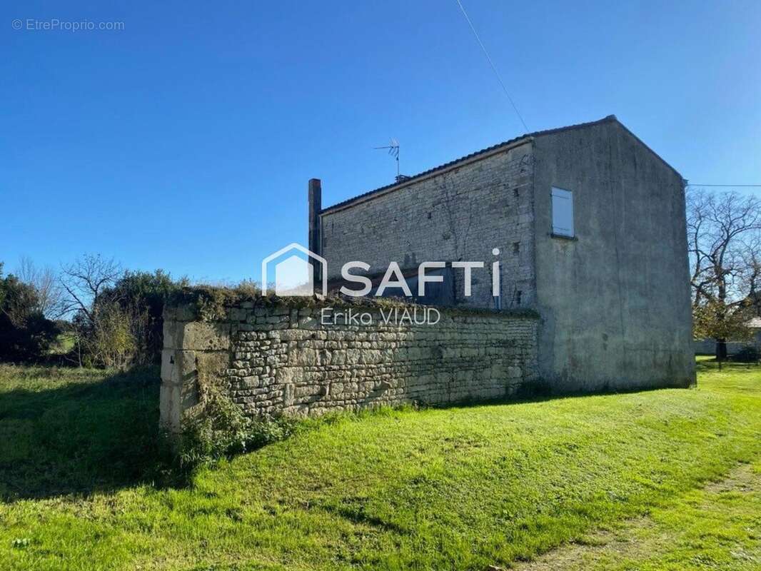 Photo 3 - Maison à SURGERES