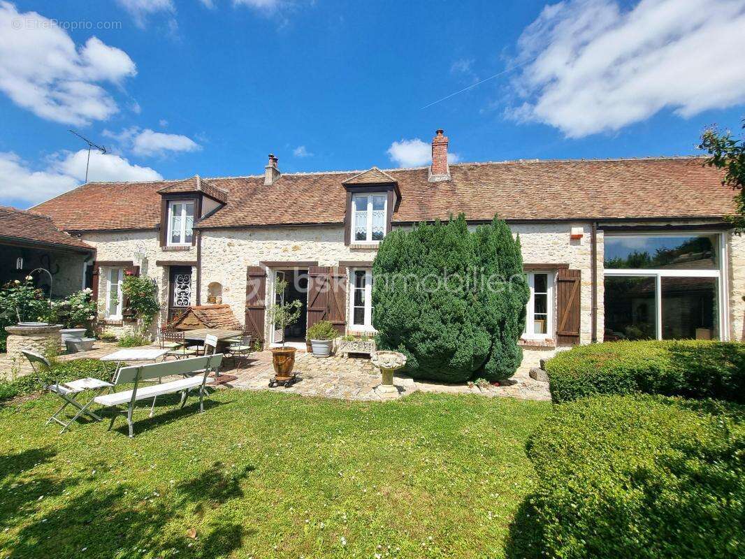 Ensemble de trois habitations ! - photo 2