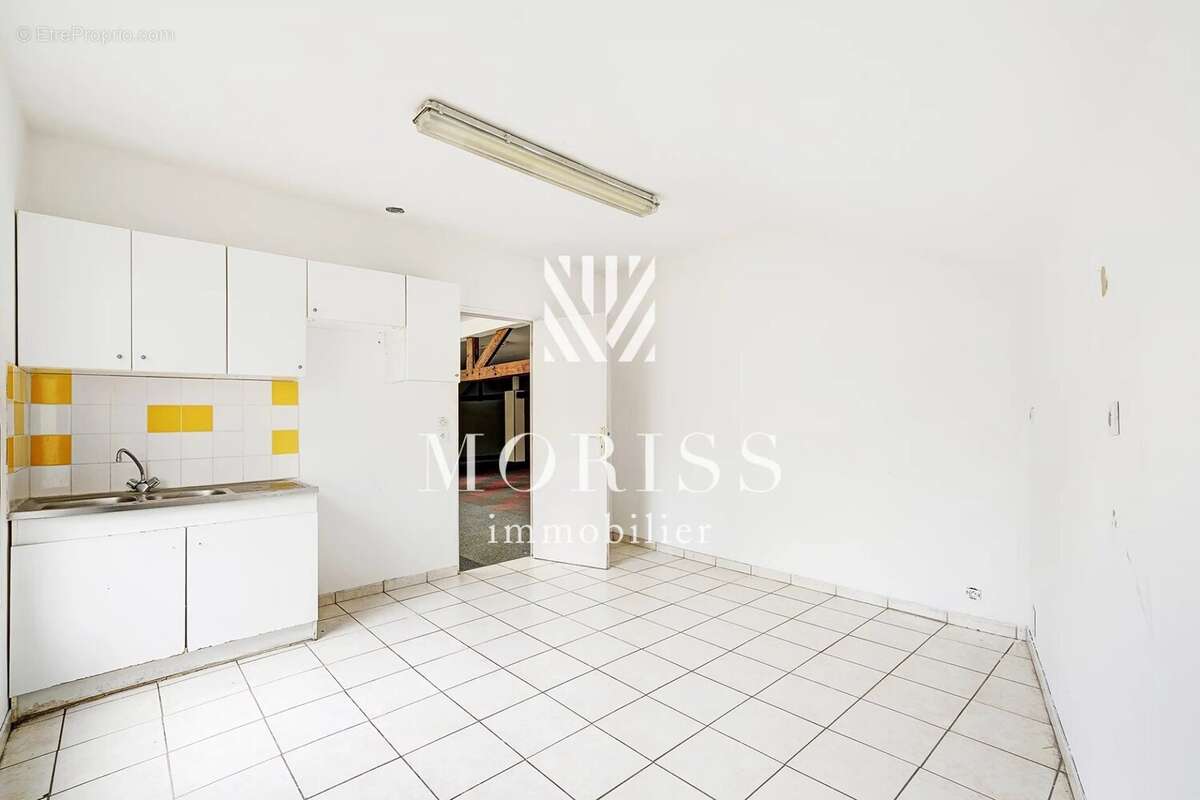 Commerce à SAINT-MAUR-DES-FOSSES