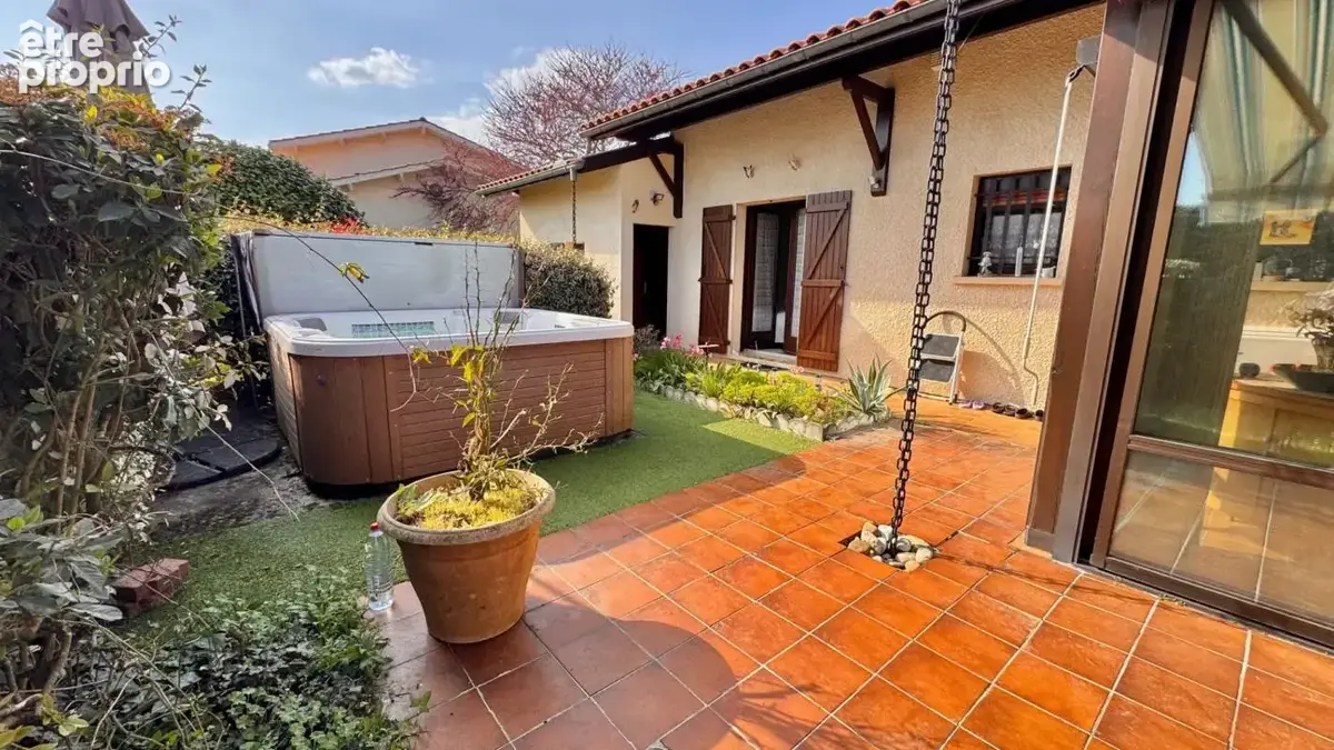 Agréable maison de plain-pied avec studio et garage de 30 m² - photo 3