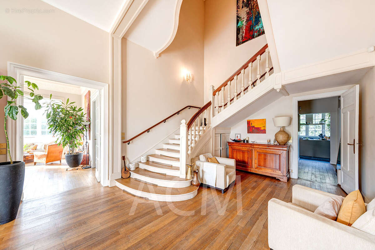 Maison à MAISONS-LAFFITTE