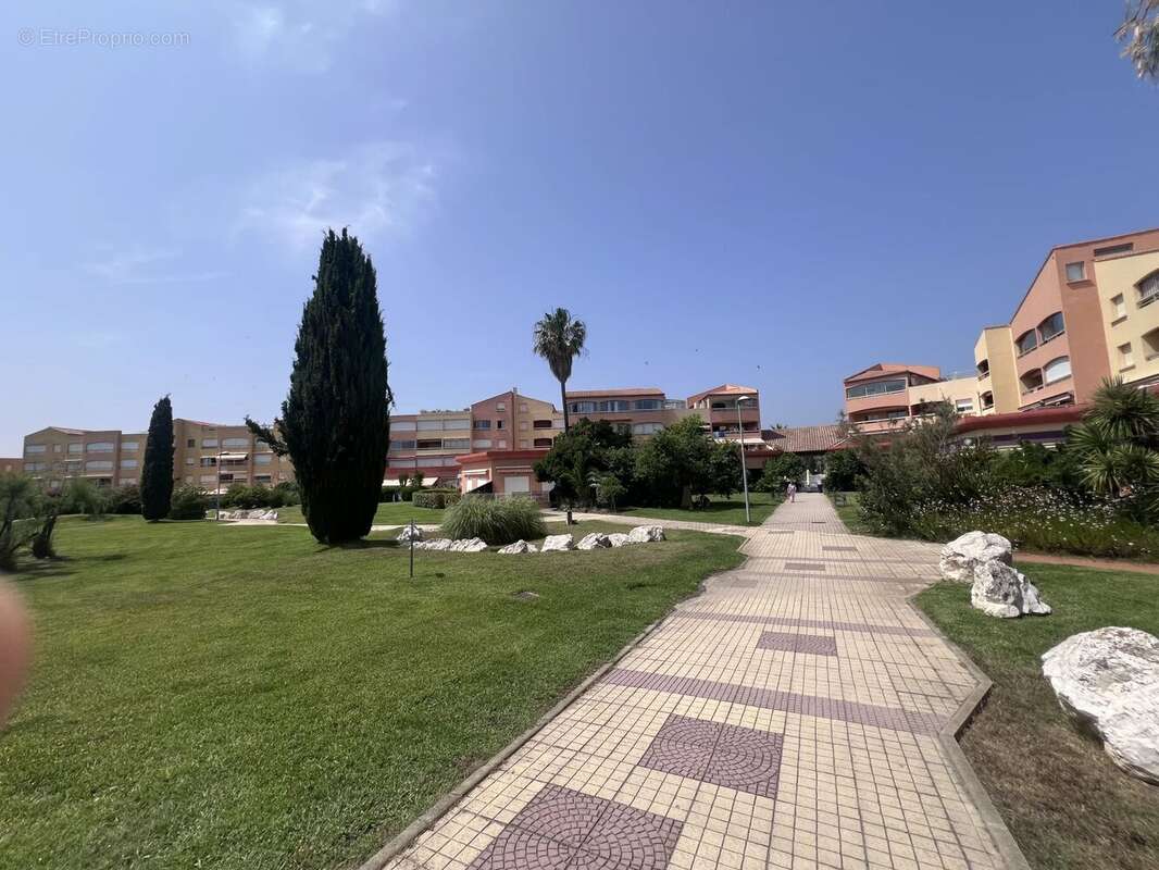 Appartement à LA LONDE-LES-MAURES