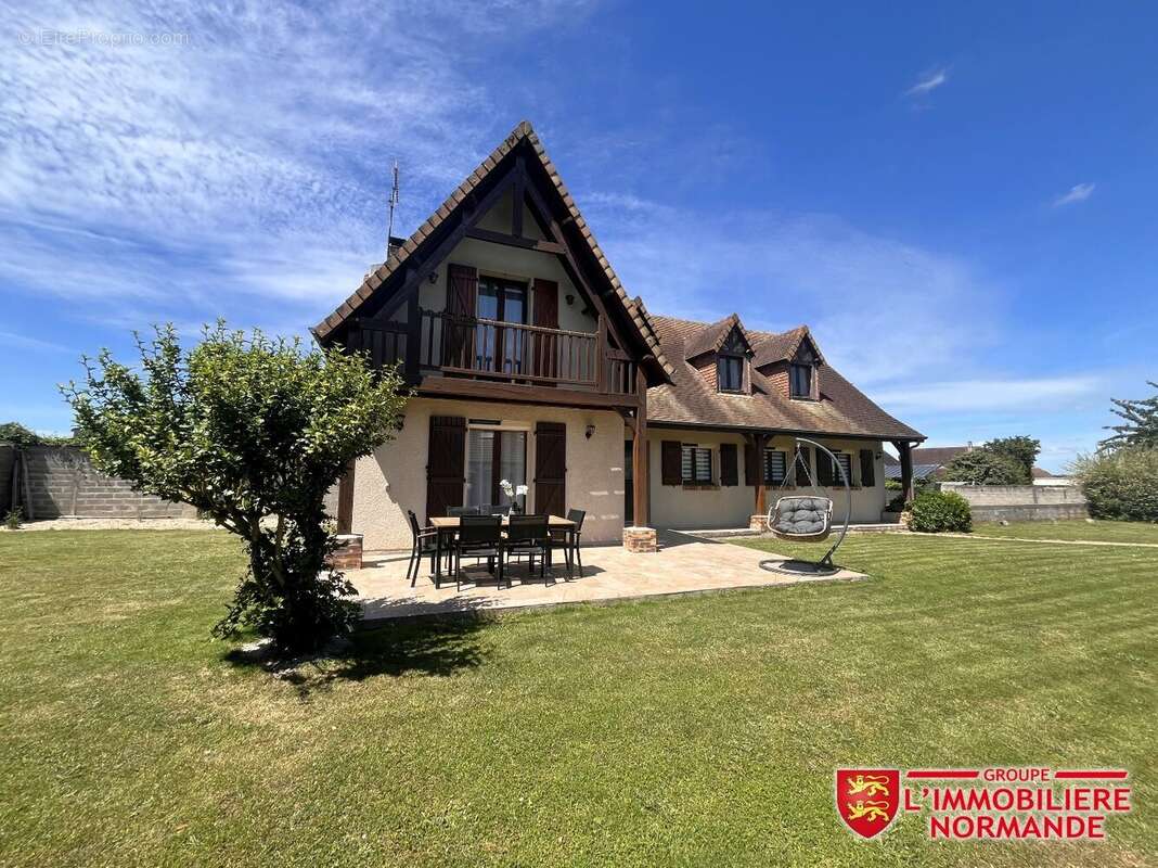 Maison normande de caractère  184 m² - photo 2