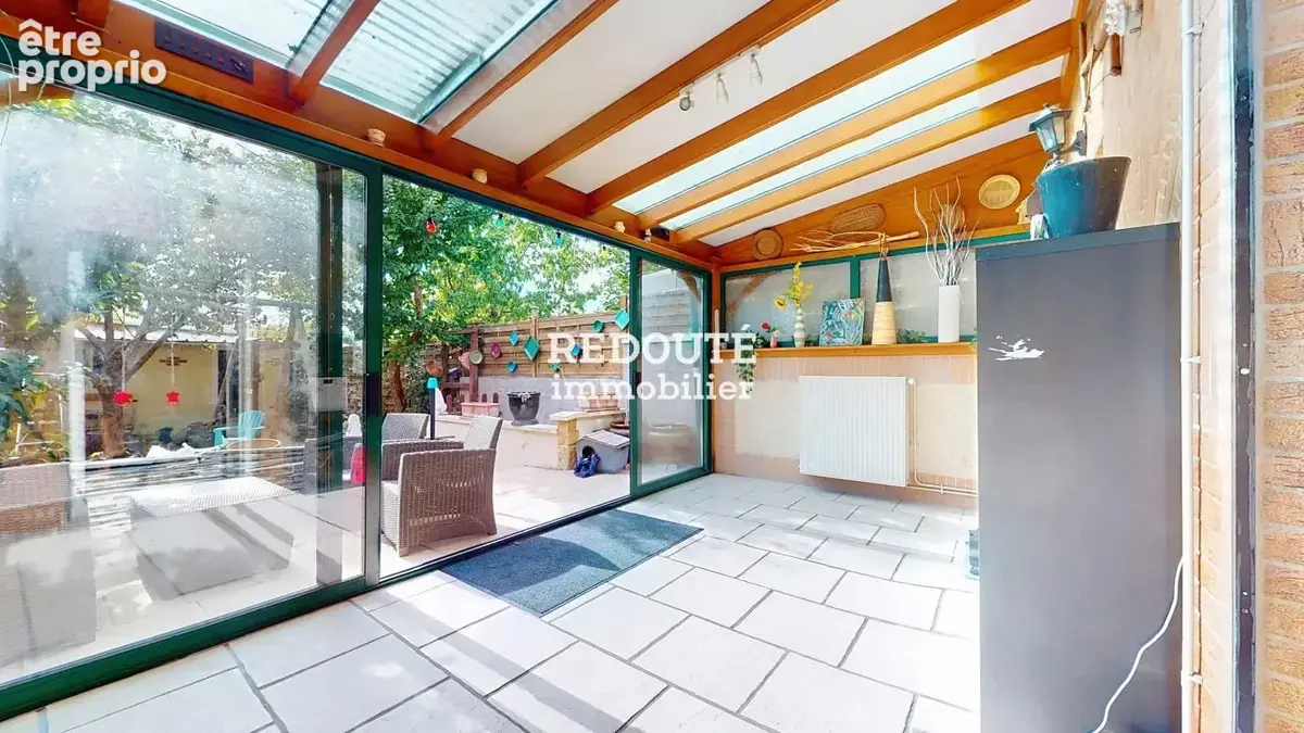 A vendre: Maison avec véranda, jardin, cave, et dépendance - photo 1