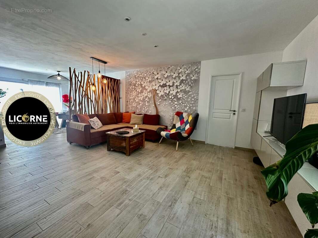 Maison 130 m² à Le Puy-Sainte-Reparade  - photo 3