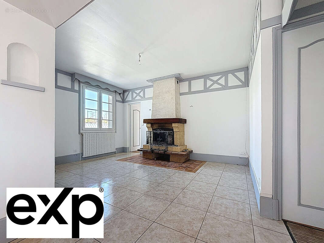 Maison à PACY-SUR-EURE