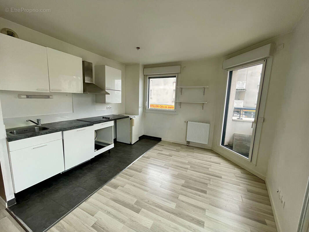 Appartement à SARTROUVILLE