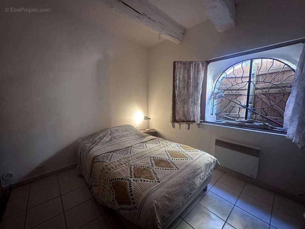Appartement à SAINT-CHAMAS