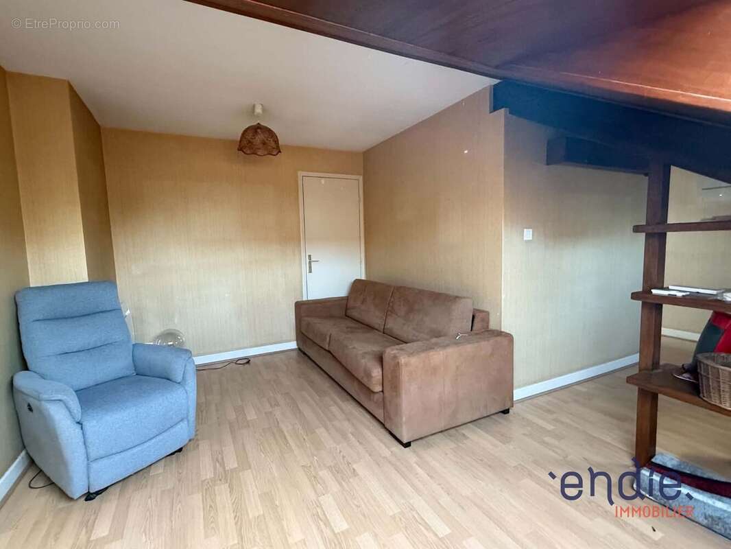 Maison 104 m² à Dompierre-Sur-Besbre  - photo 10