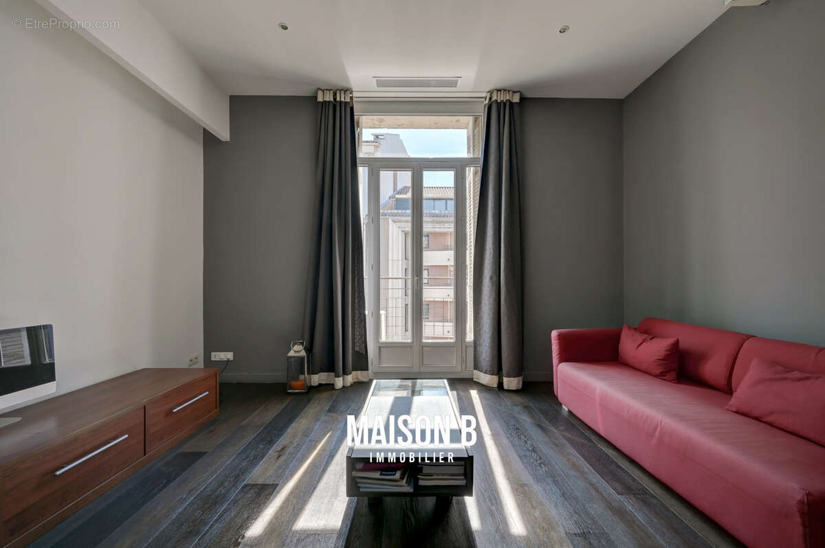 Appartement à MARSEILLE-8E