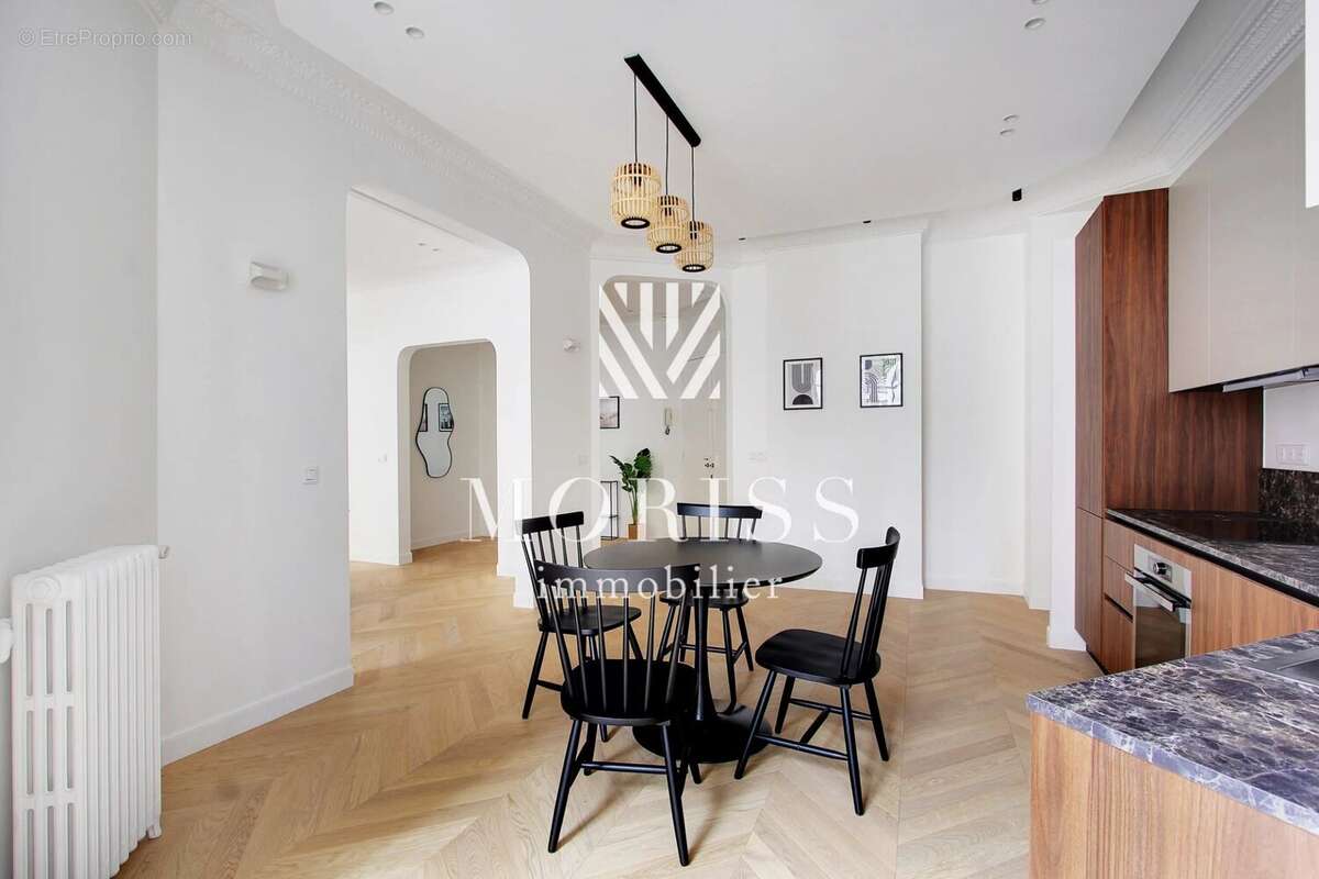 Appartement à PARIS-9E