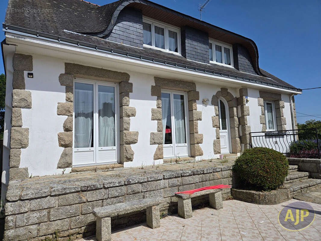 Belle maison familiale 5 chambres au coeur de Saint-Jean-Brévelay ! - photo 12